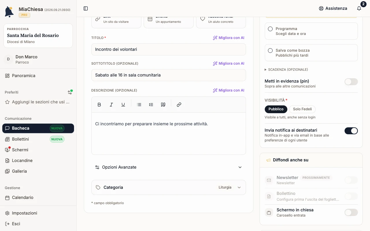 Editor della comunicazione con titolo, sottotitolo e testo compilati